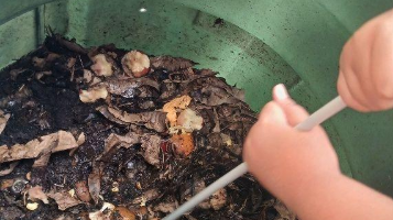 L’histoire du compost (article réalisé par un élève de CM1)