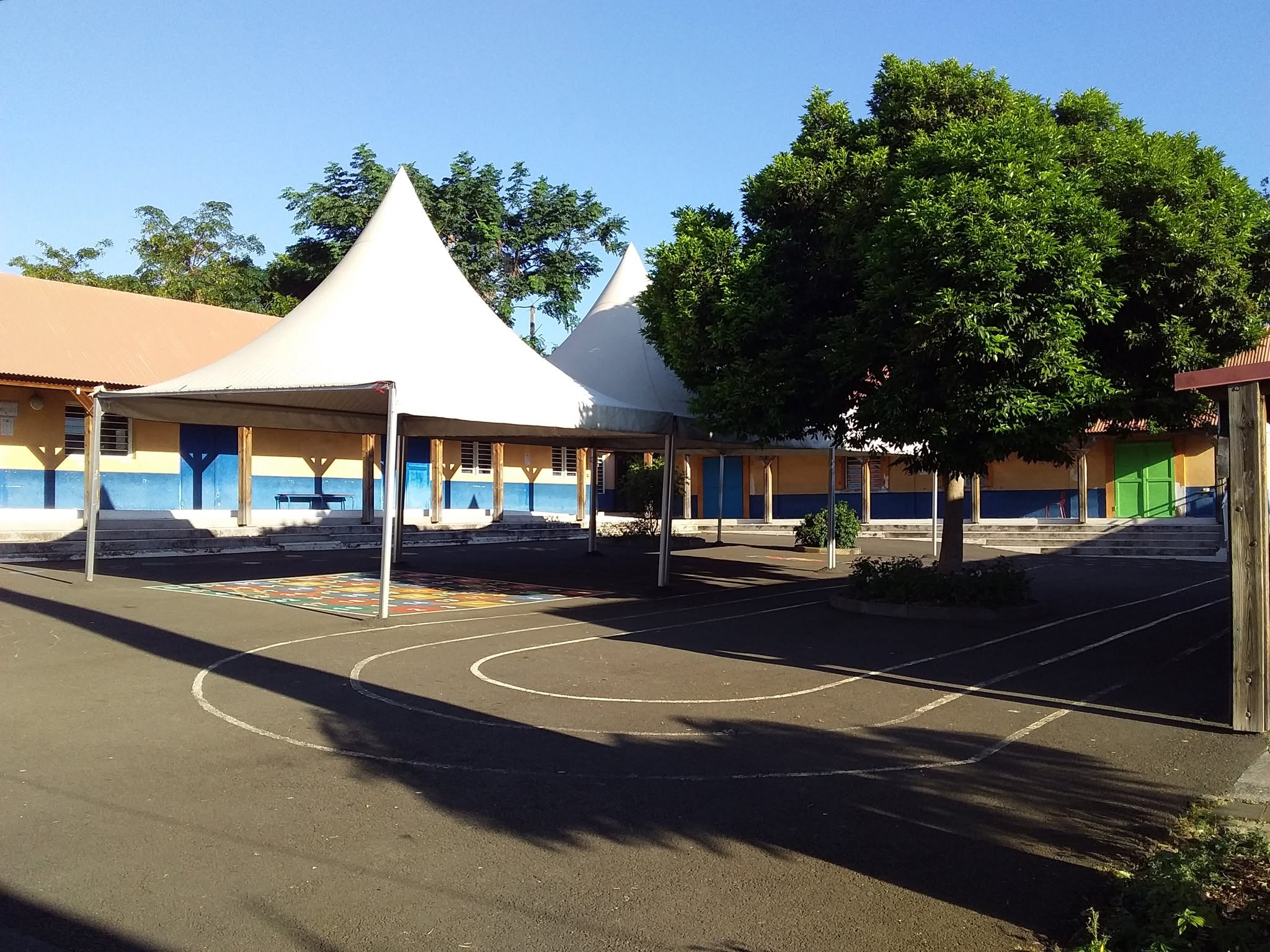 École primaire Yvonne Iafare