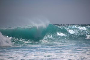 Alerte météo : Vigilance orange forte houle à partir de 20h ce mardi 08 septembre 2026