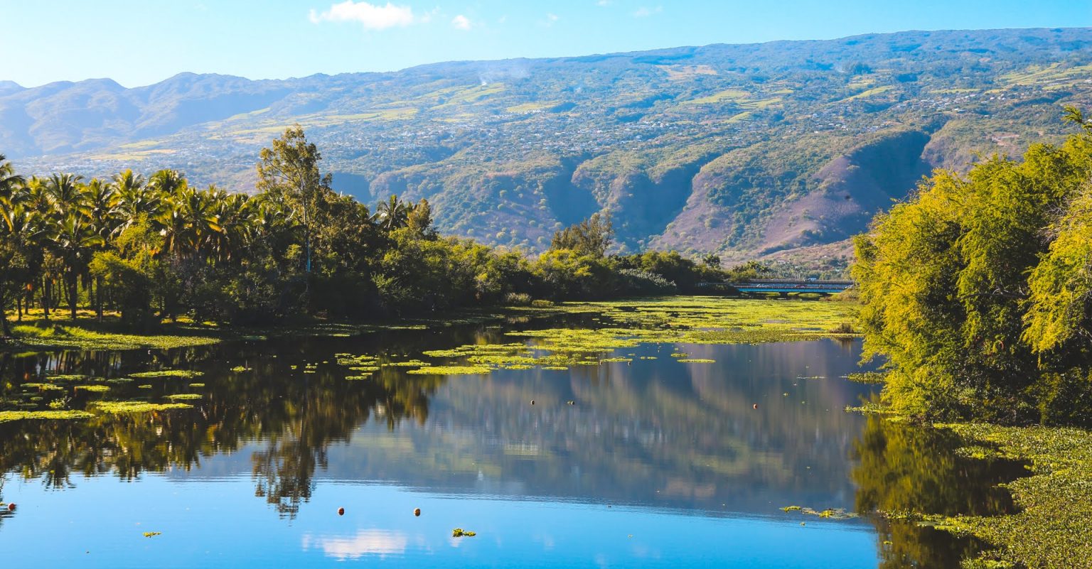 L’Étang de SaintPaul, zone humide d’importance internationale Ramsar depuis un an Territoire