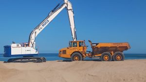Hermitage Nord : travaux de rechargement en sable en cours