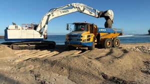 Plage des Roches Noires : intervention préventive