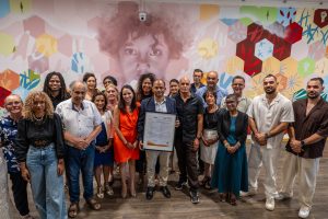 Sharte la kominoté biling kréol rényoné-fransé : Le Territoire de l’Ouest devient une collectivité intercommunale bilingue créole réunionnais-français